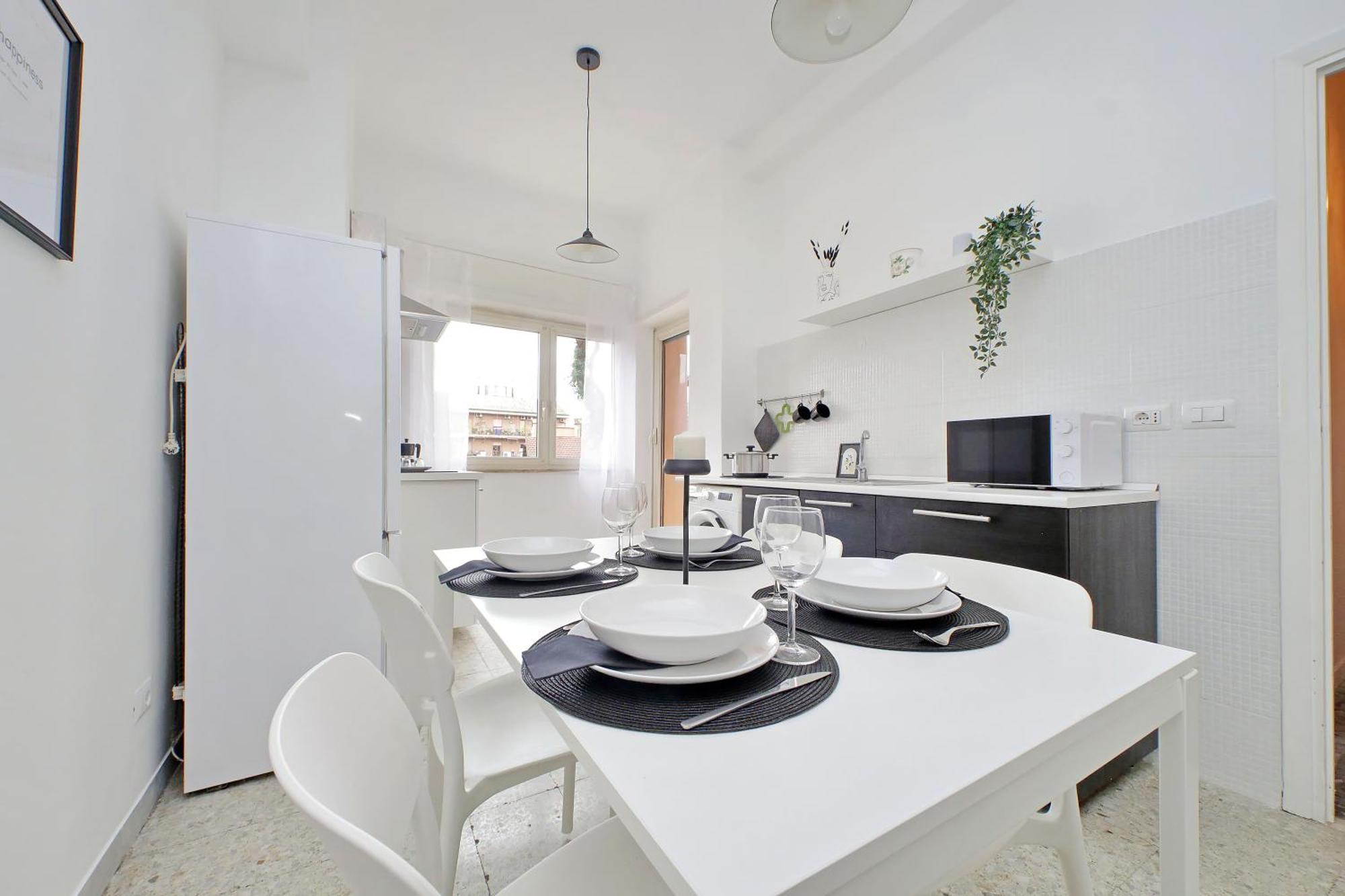 Carmen's Flat * Rom